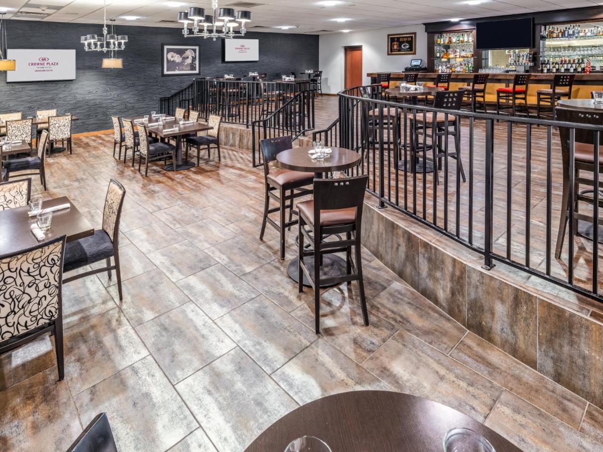 Hotel Crowne Plaza South By Ihg Milwaukee