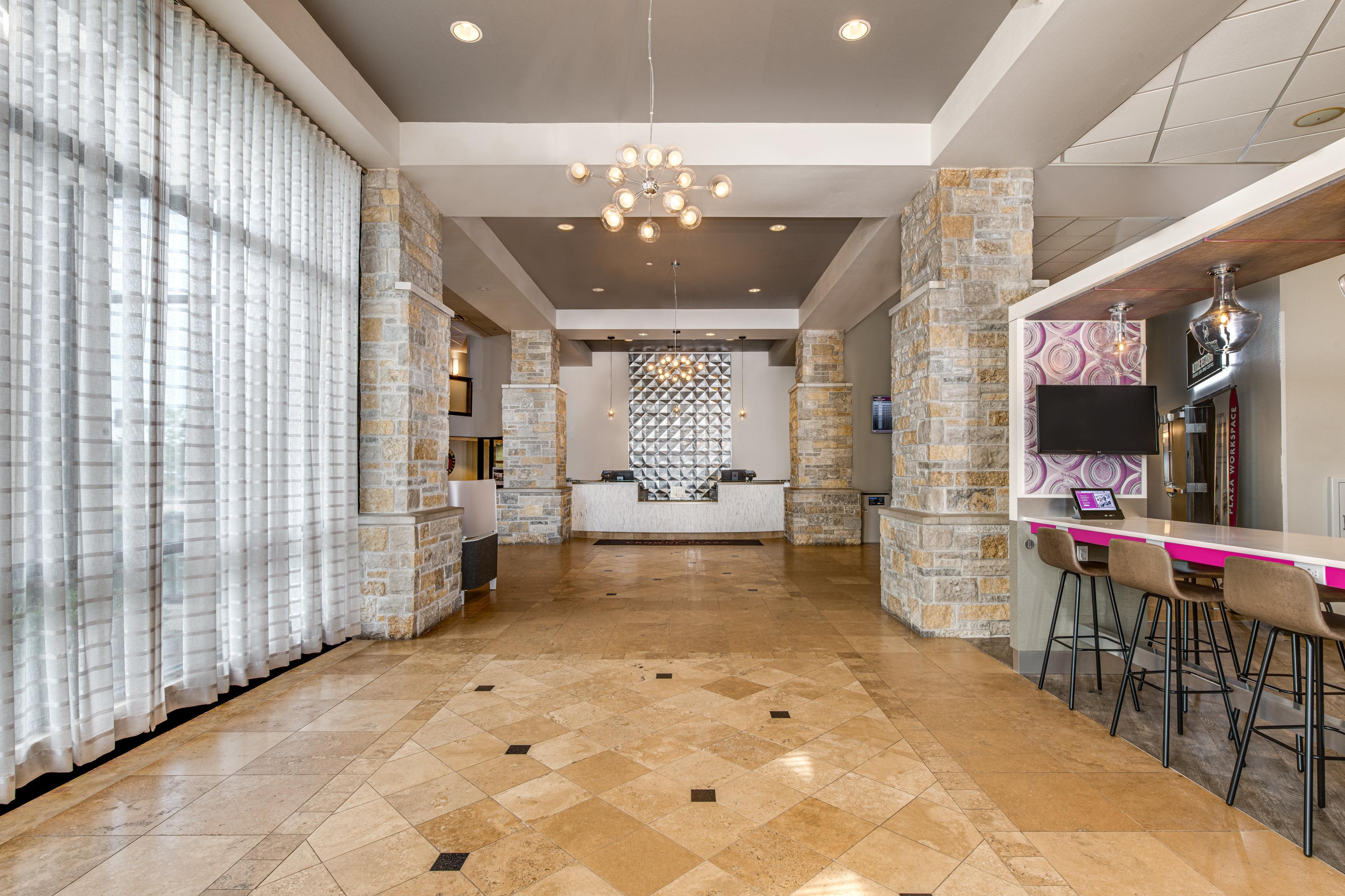 Crowne Plaza South By Ihg